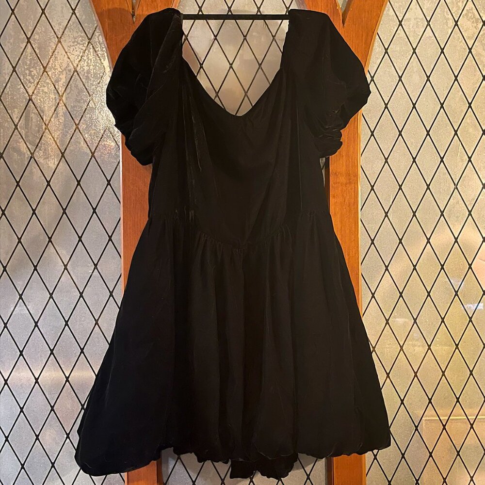 JessaKae Louise Velvet Dress NTW